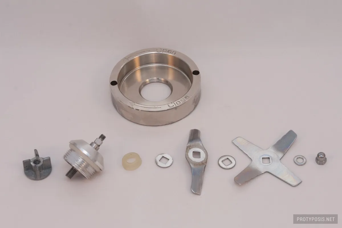 2c) Disassembled blade assembly
