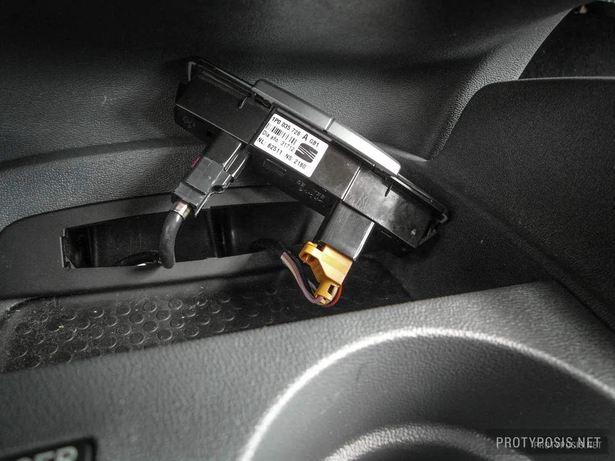 Step 4: unplug and replace with new panel