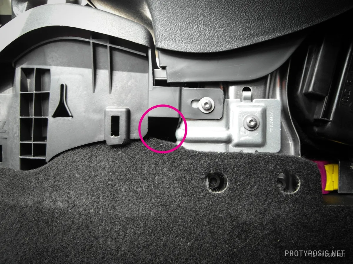 Step 2a: insert the screwdriver